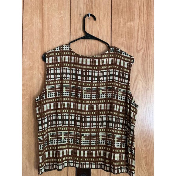 NY&CO sleeveless top size large printed - Picture 2 of 6